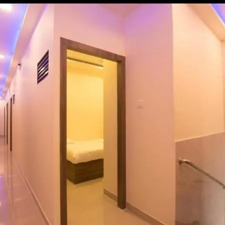 Hotel Golden Galaxy